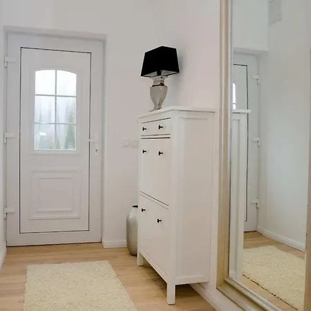 With Style Rosenstrasse Links